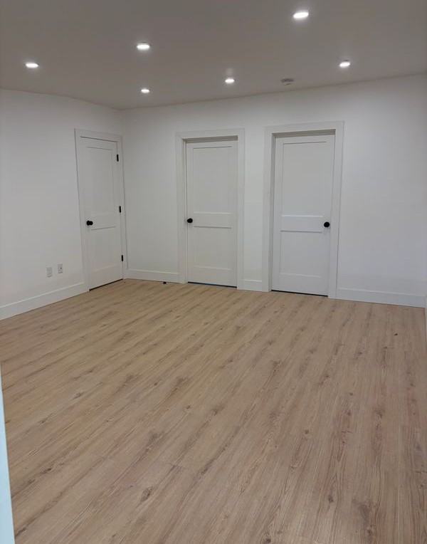 31 Van Zandt St - Photo 4 of 4