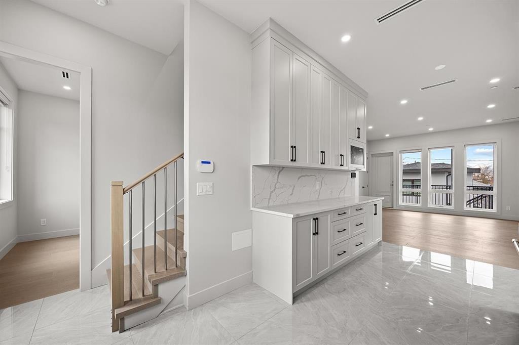 3015 East 19th Avenue - Photo 4 of 12
