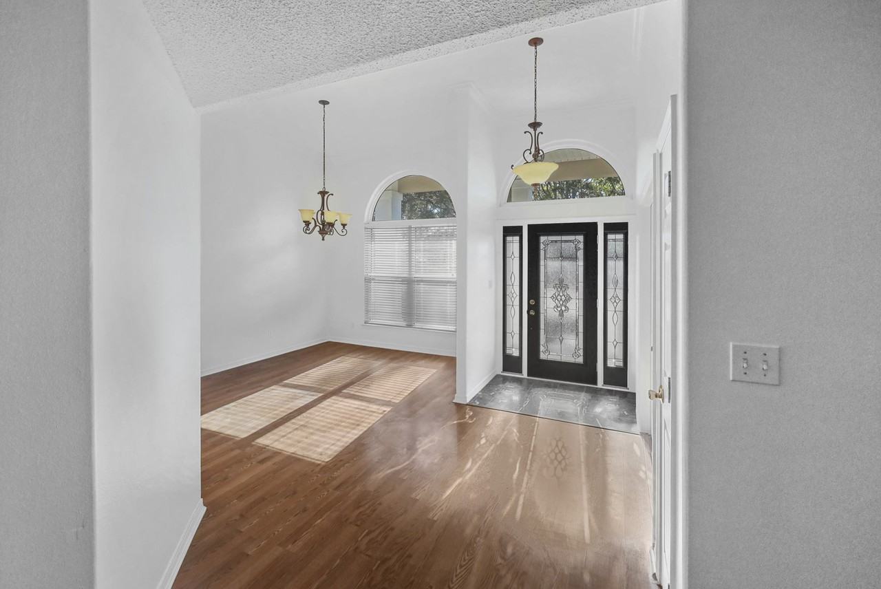 1297 Calcutta Dr #NA - Photo 3 of 18