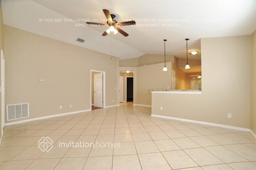 818 Cape Cod Cir - Photo 3 of 20