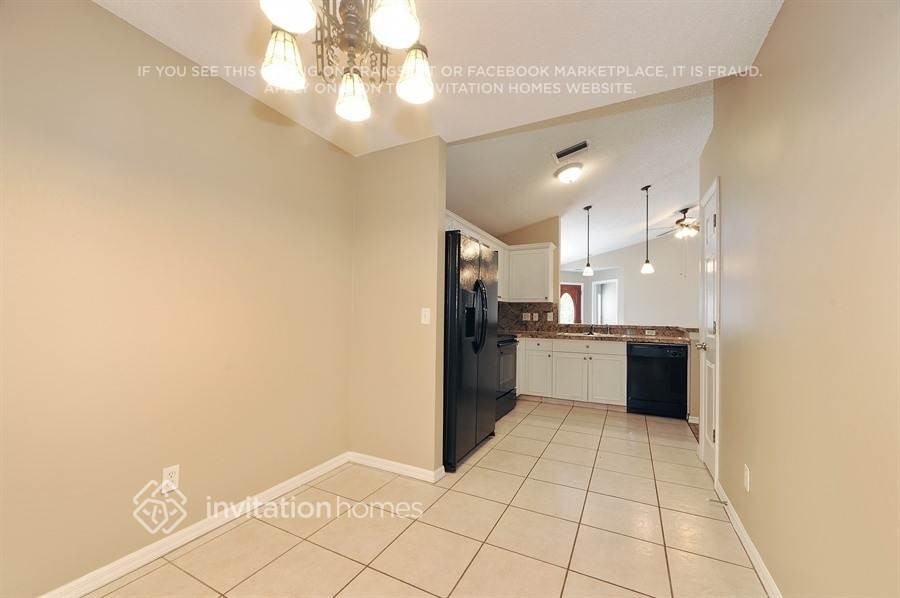 818 Cape Cod Cir - Photo 6 of 20
