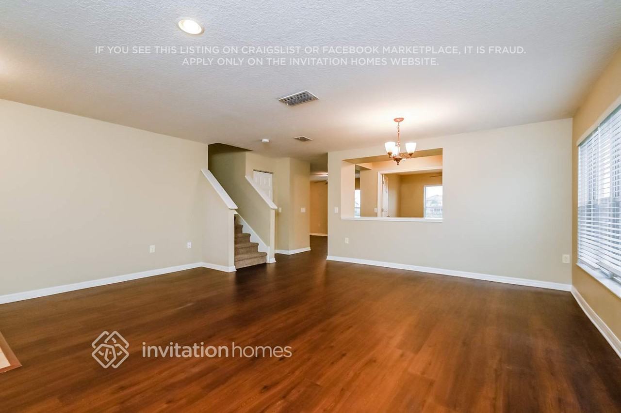 5239 Moon Shell Dr - Photo 4 of 18