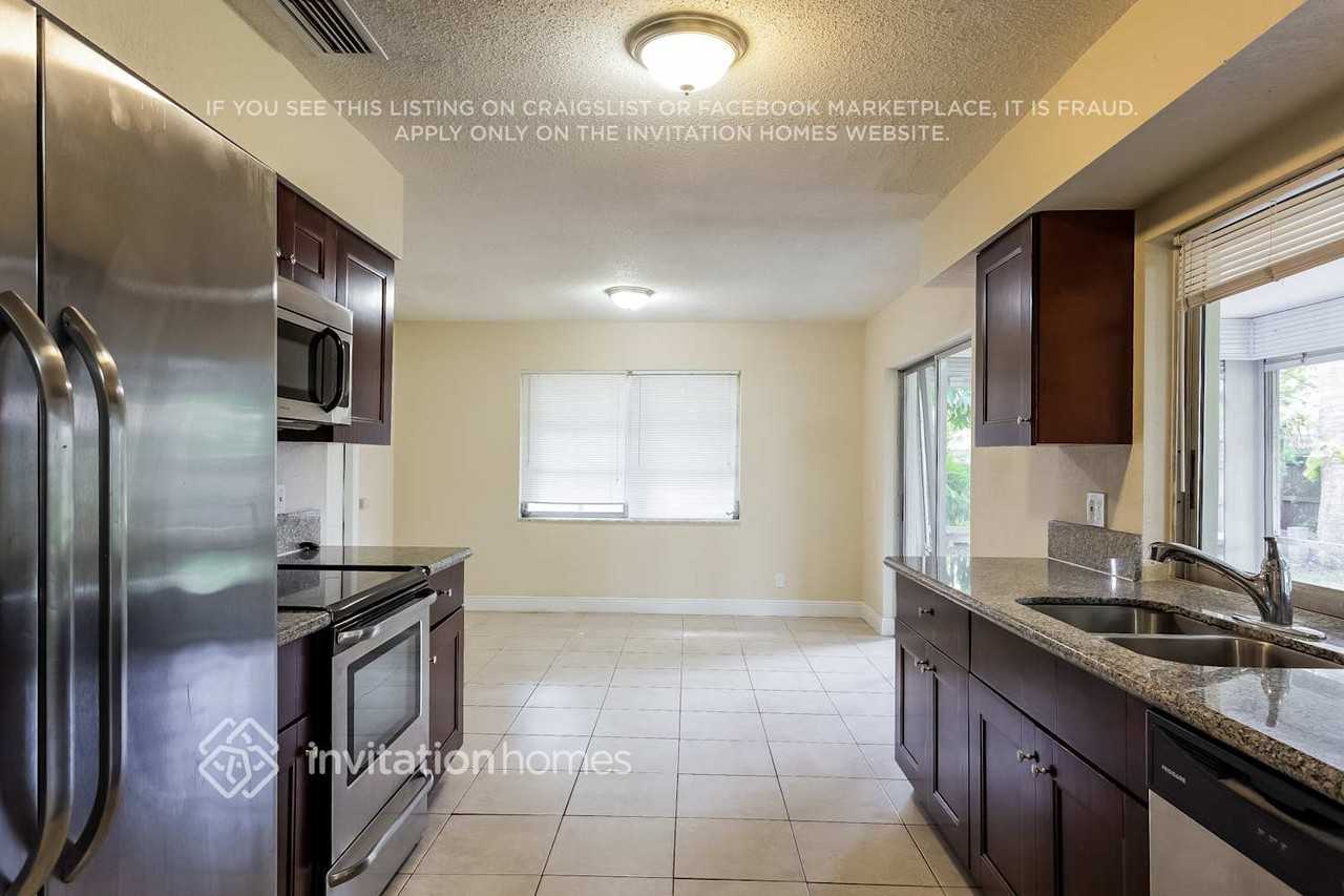 859 Camellia Dr - Photo 7 of 18