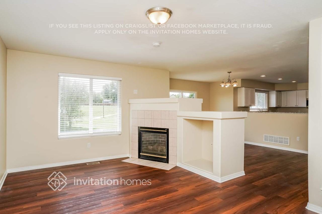 779 Ridgebury Pl - Photo 6 of 19