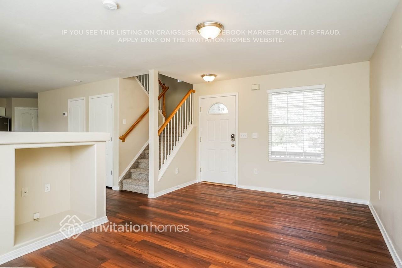 779 Ridgebury Pl - Photo 7 of 19