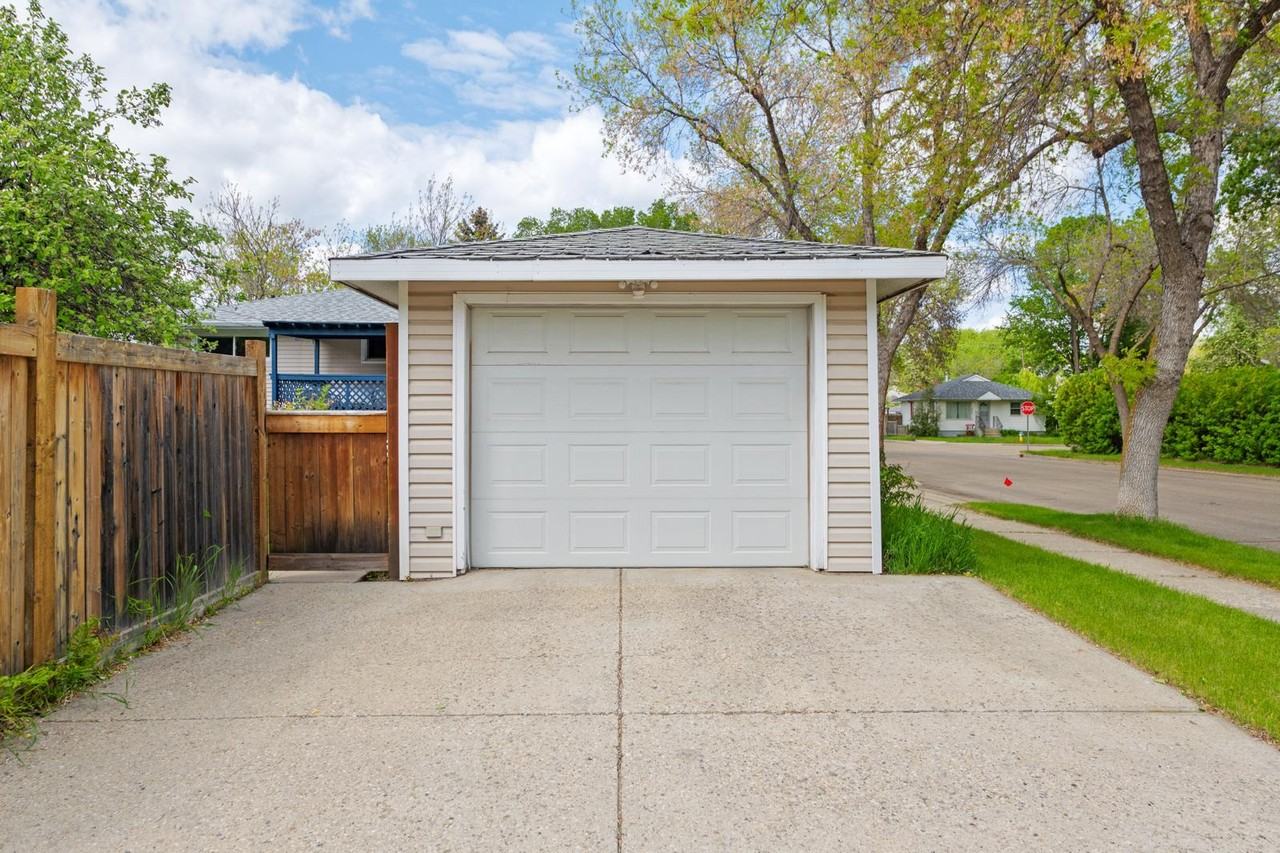 4001 113 Avenue - Photo 6 of 22