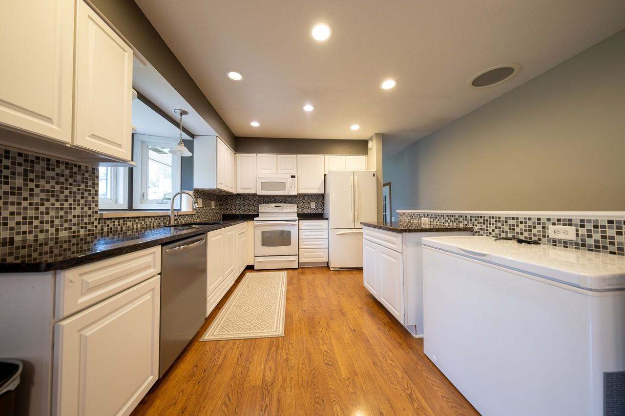 7367 Upper 139th St W #1 - Photo 7 of 32