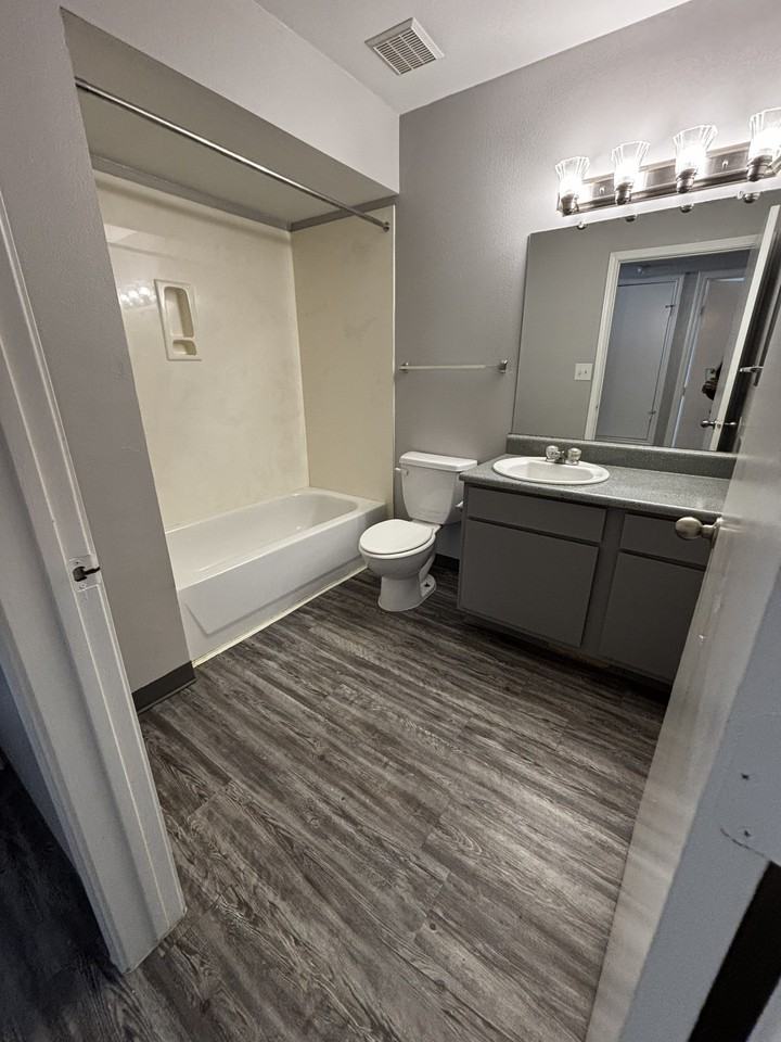 3817 S. Veterans Blvd-1317 #1317-60 - Photo 5 of 12