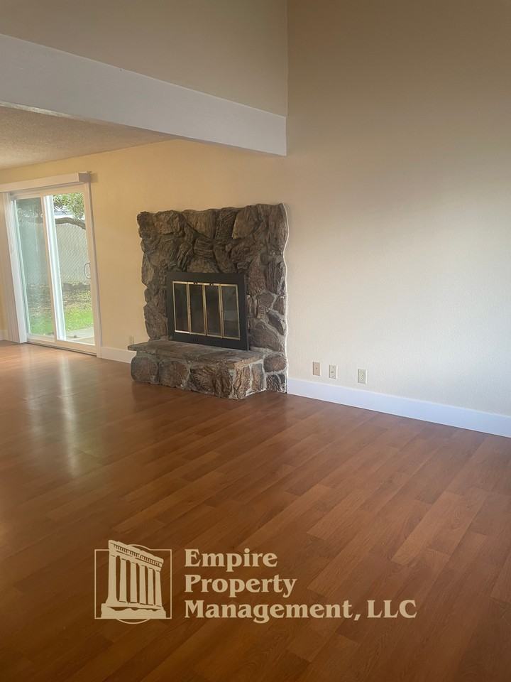 1378 Q St #1378 - Photo 2 of 17