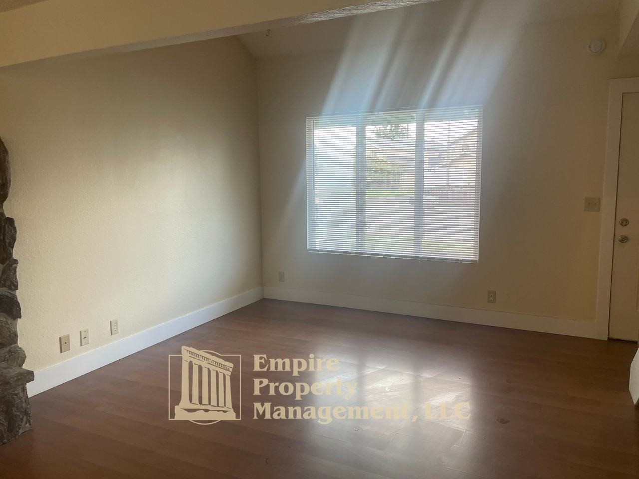 1378 Q St #1378 - Photo 3 of 17