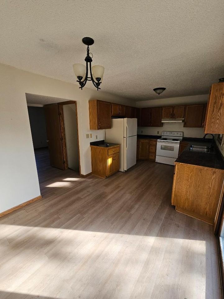 3740 Renee Dr - Photo 3 of 10