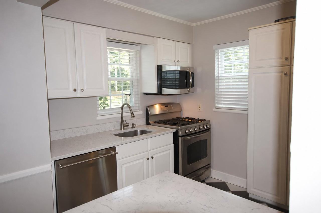 3805 Ormond Rd - Photo 3 of 8
