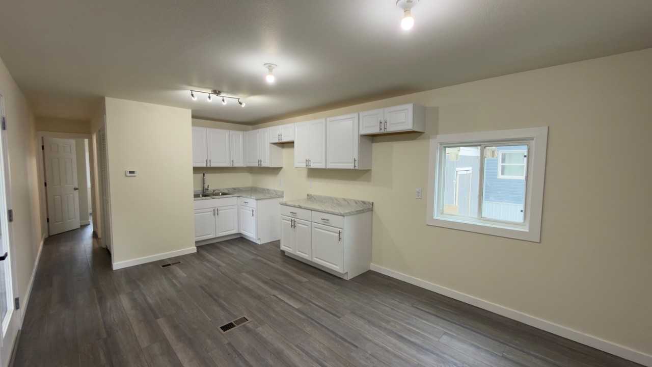 4104 E Hayes Pl - Photo 4 of 20