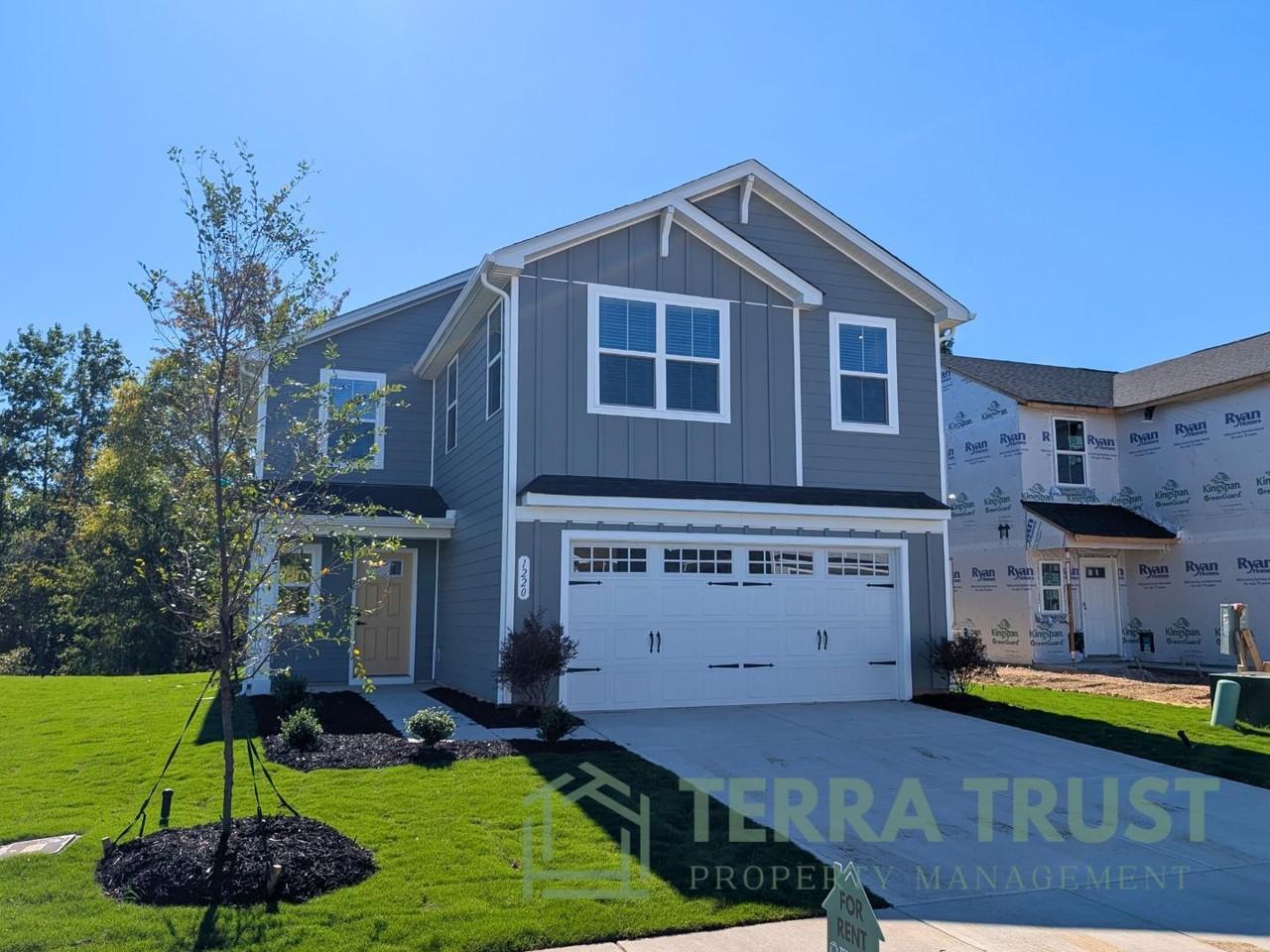 1220 Elm Forest Ln - Photo 2 of 20