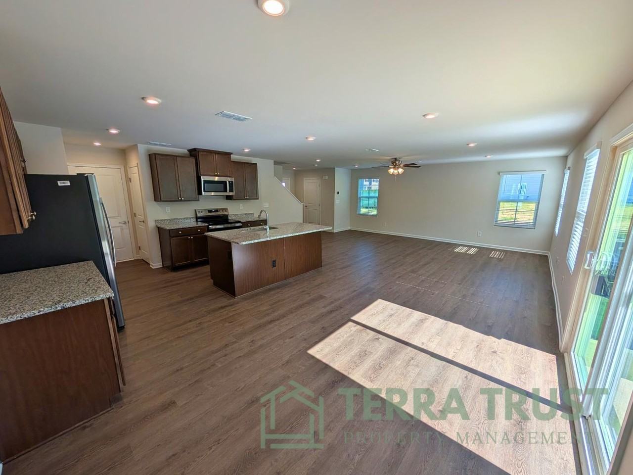 1220 Elm Forest Ln - Photo 6 of 20