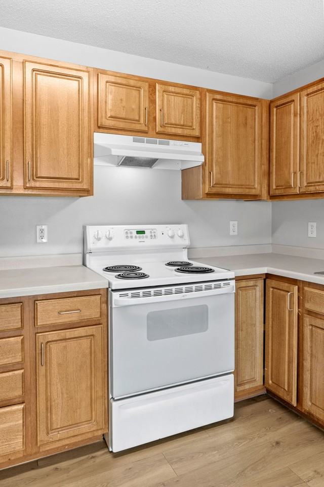 Sibley Cove Apartments - Photo 4 of 23