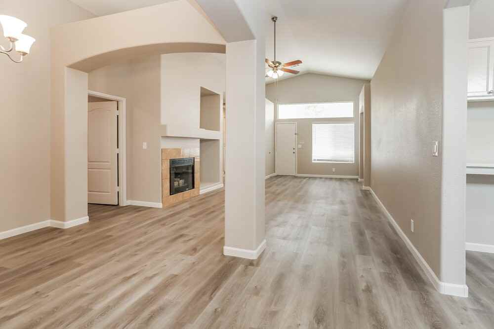 2109 Cardigan Ave - Photo 3 of 16