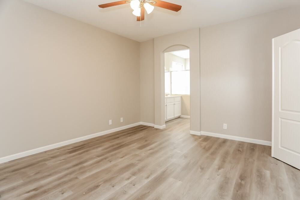 2109 Cardigan Ave - Photo 7 of 16