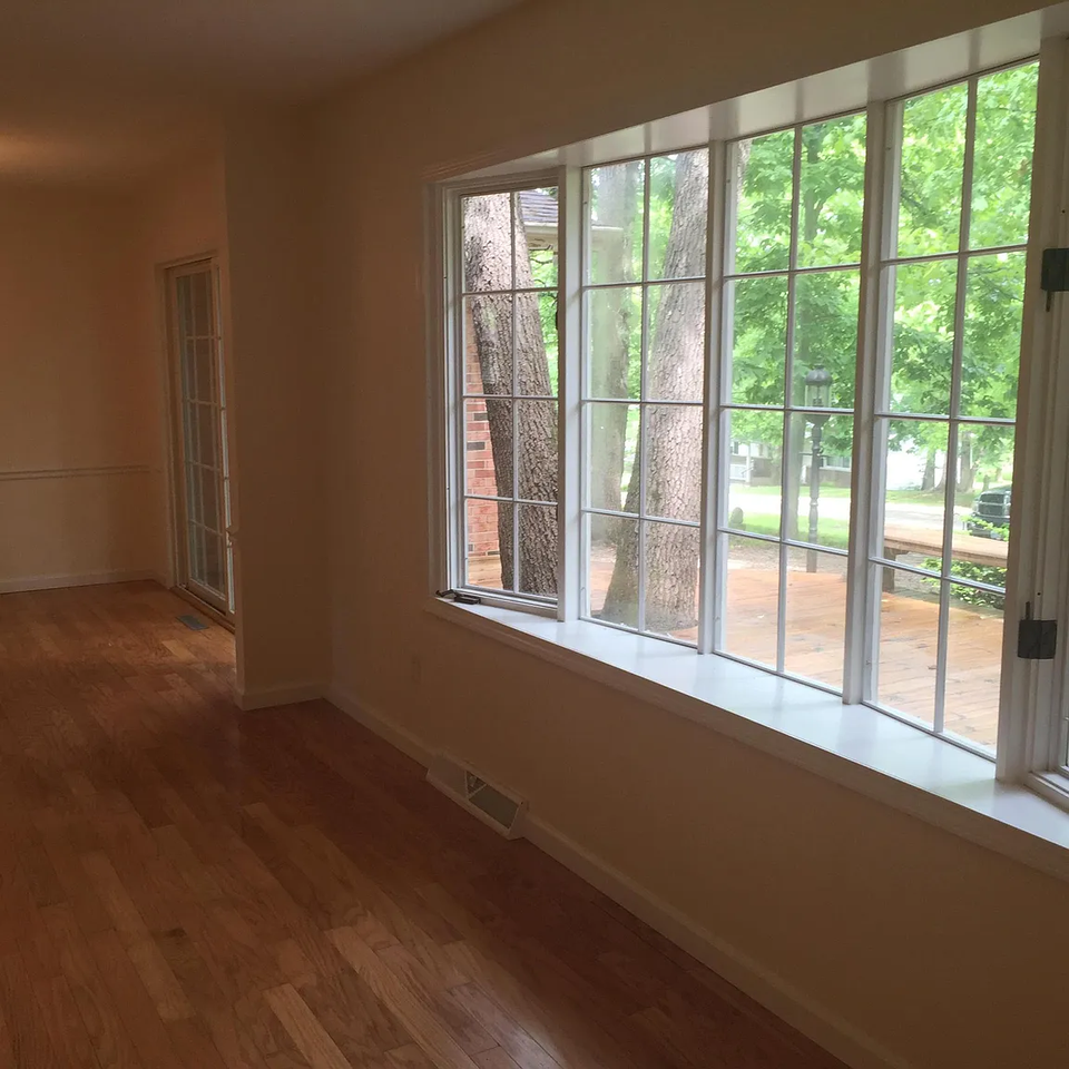 6425 John Dr #1 - Photo 3 of 10