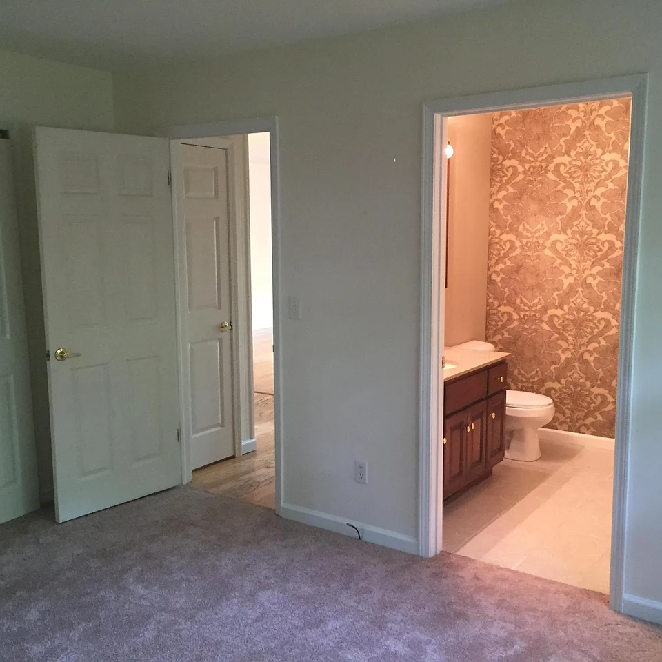 6425 John Dr #1 - Photo 6 of 10