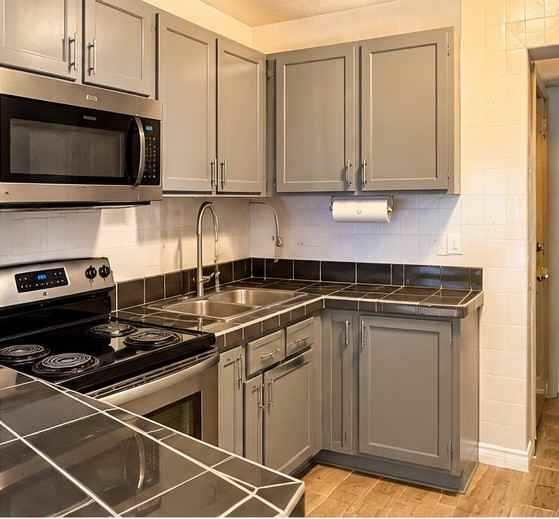815 S Beach St #815 - Photo 4 of 8