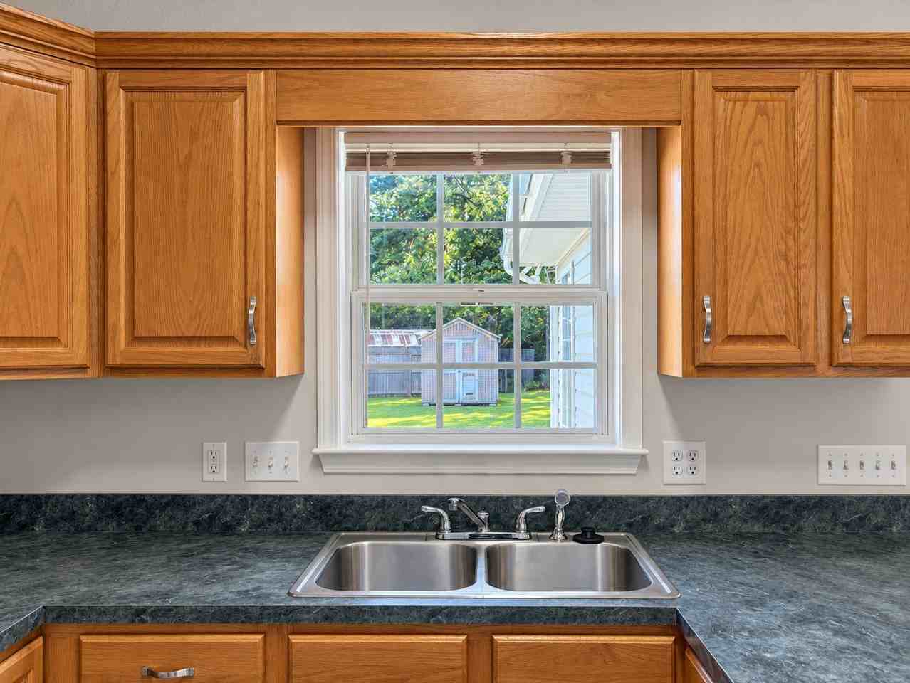 6005 Palasade Ct - Photo 7 of 32