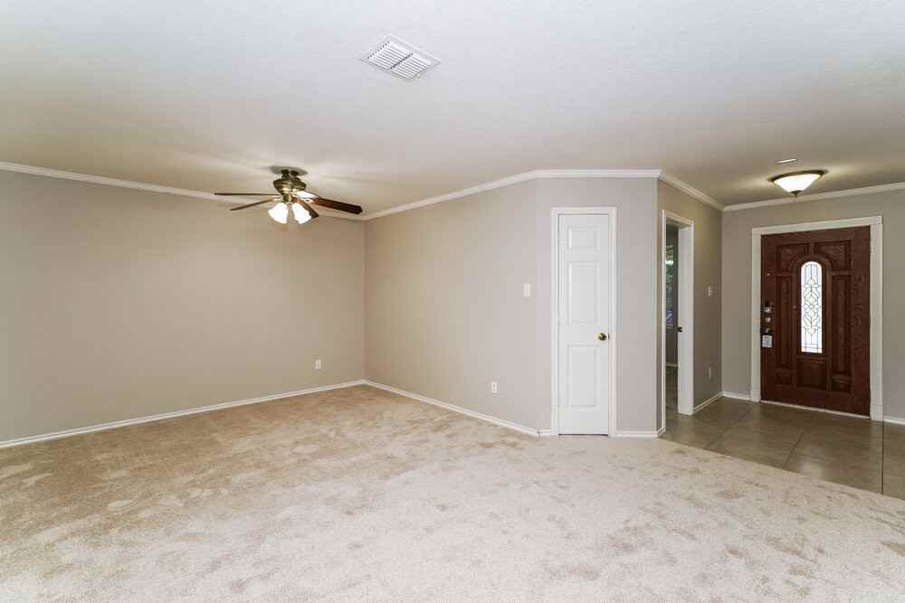 1720 Rialto Way - Photo 4 of 16