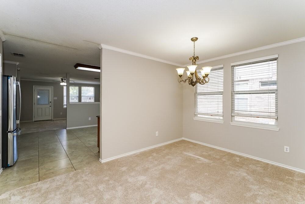 1720 Rialto Way - Photo 5 of 16