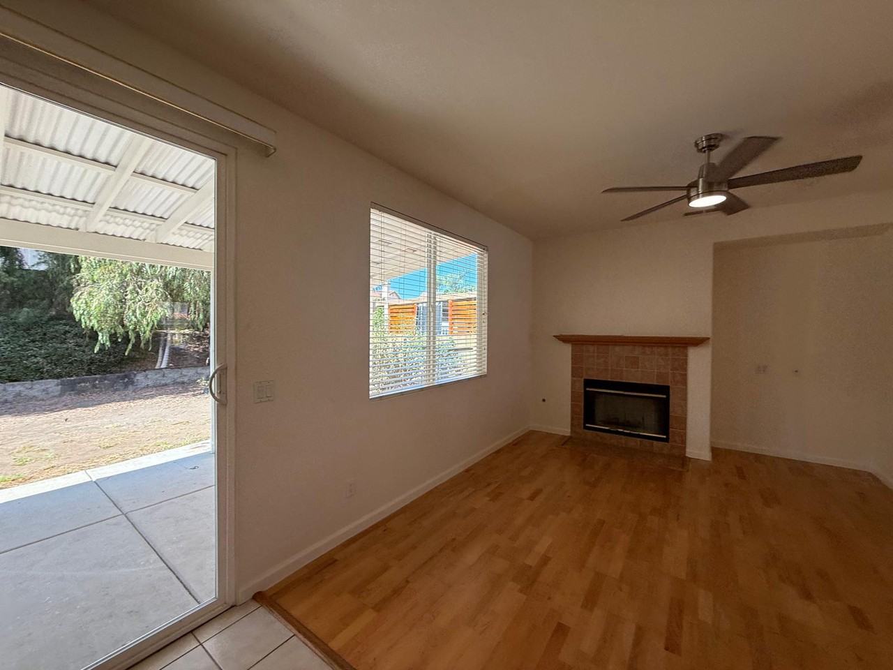 5223 Seaglen Way #1 - Photo 4 of 27