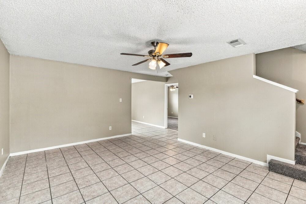 7710 Ellis Dr - Photo 6 of 17