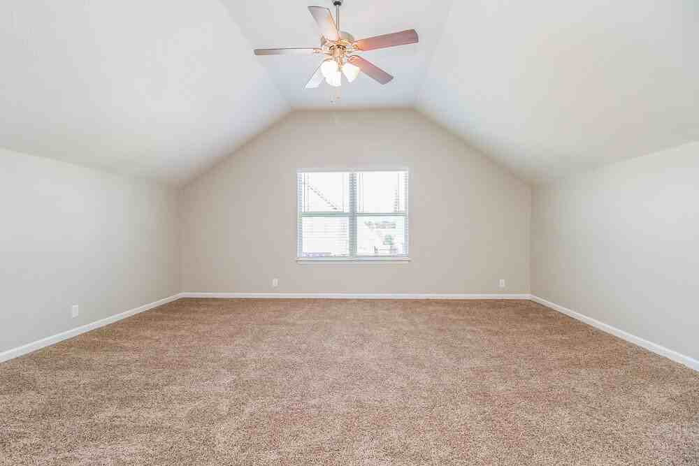 3431 Tourmaline Dr - Photo 4 of 17