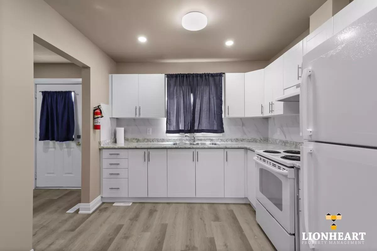 190 Fleming Dr - Photo 4 of 28