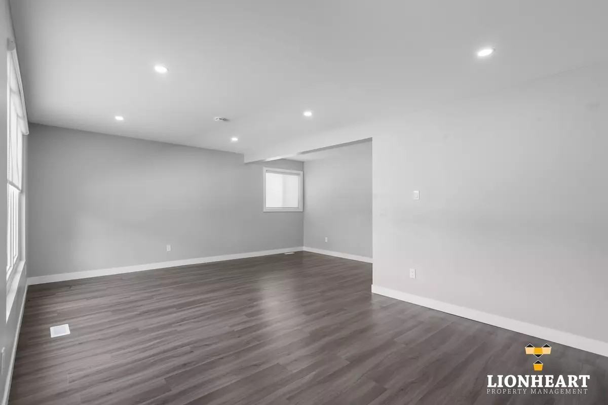 232 Wharncliffe Rd N - Photo 3 of 18