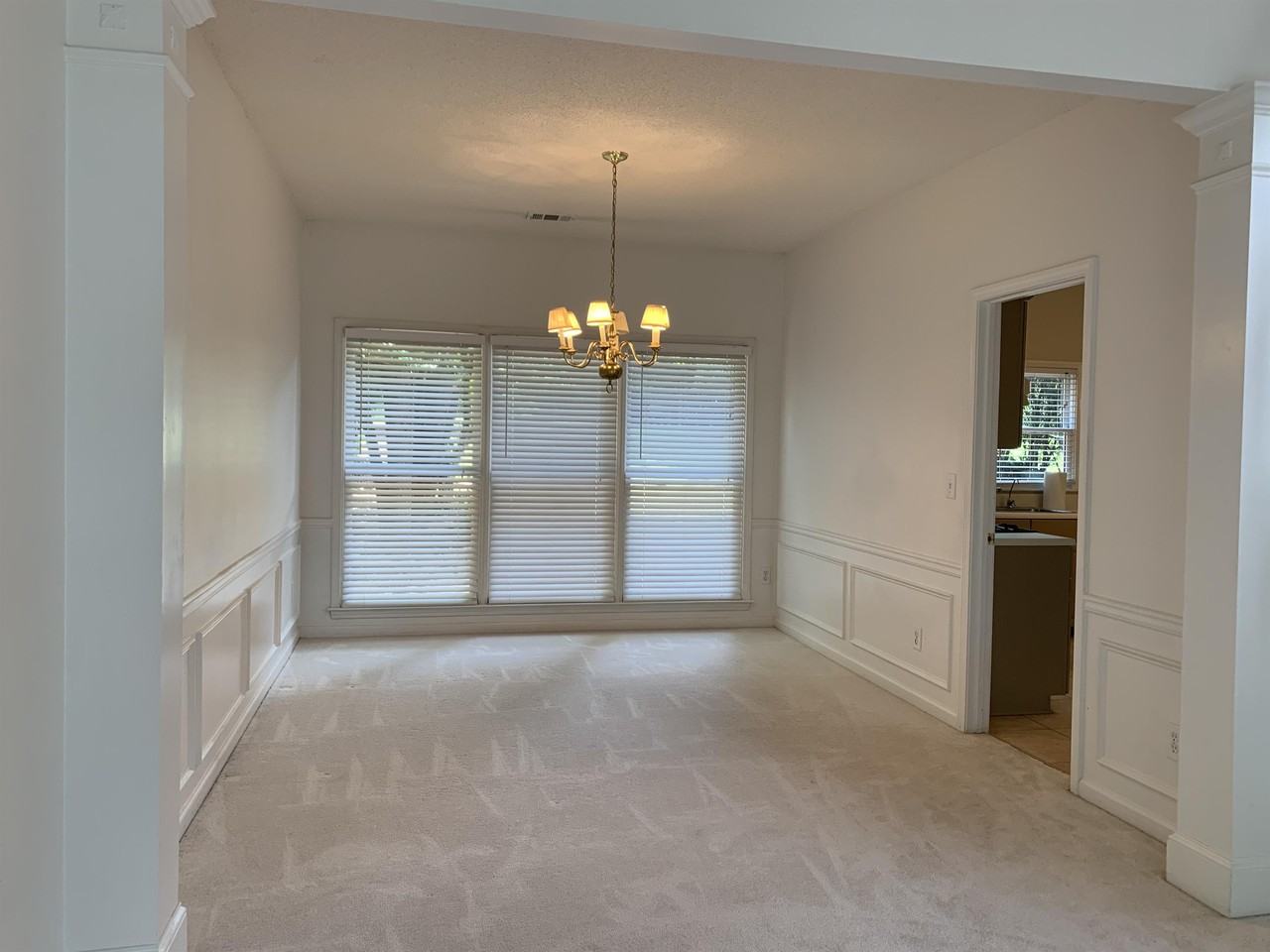 10730 Glenbarr Dr #1 - Photo 3 of 34