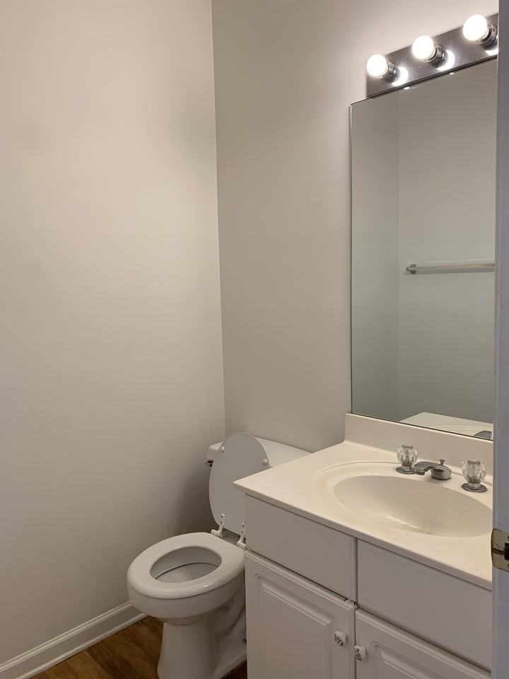 10730 Glenbarr Dr #1 - Photo 6 of 34