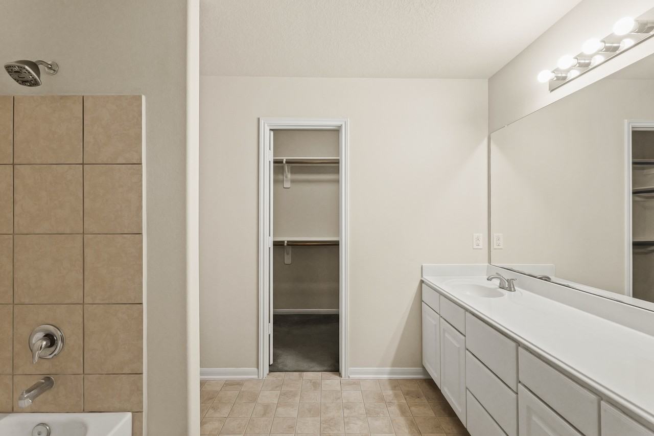16799 Blackberry Lily Ln #1 - Photo 6 of 40