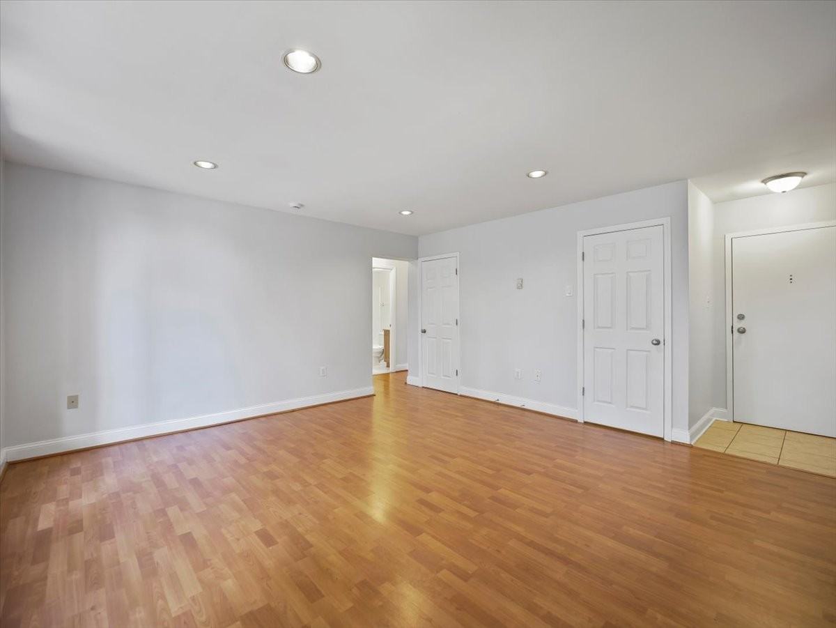 501 Prospect Blvd #1 - Photo 6 of 28