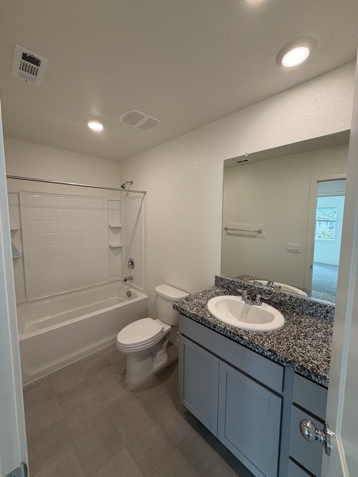 7041 Santa Venetia Pl #1 - Photo 4 of 17