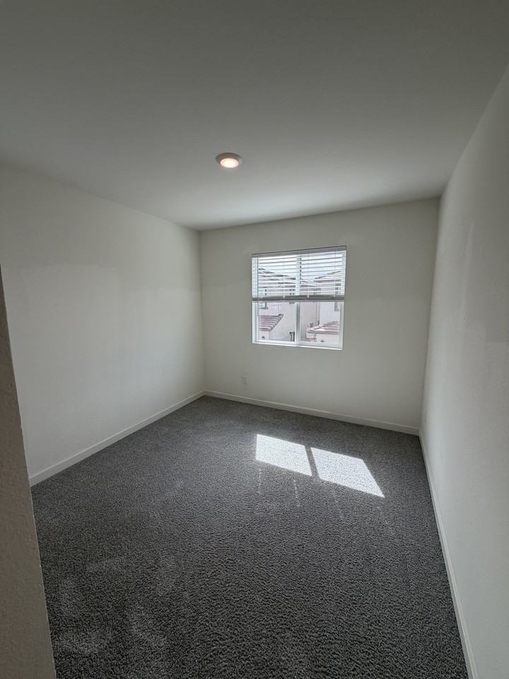 7041 Santa Venetia Pl #1 - Photo 6 of 17