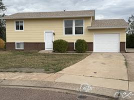 featured image of 4918 Old Fountain Blvd #1