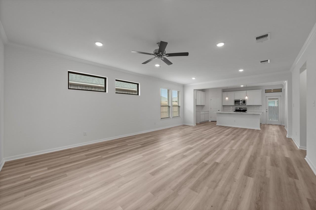 7216 Caladium Dr #1 - Photo 6 of 31