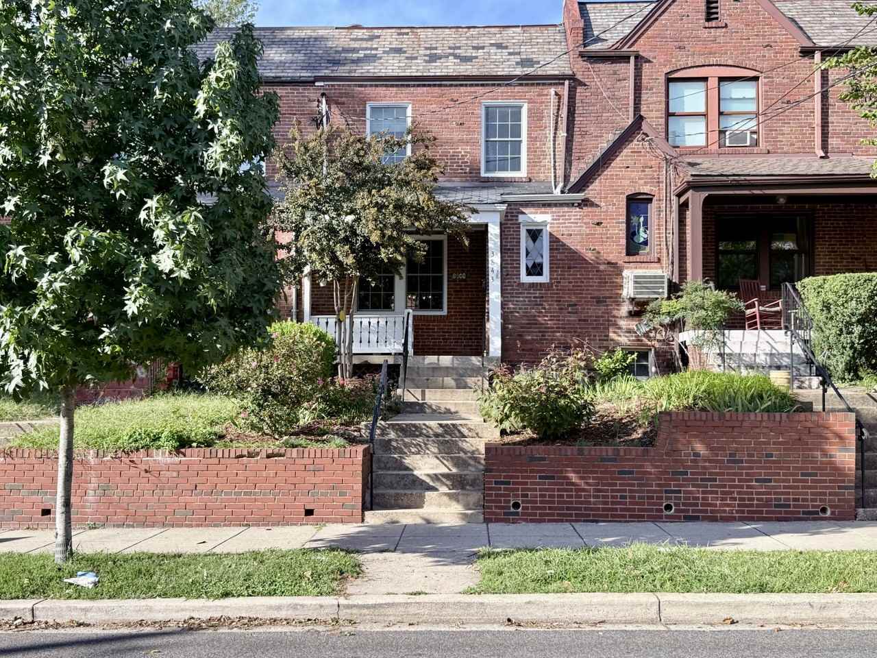 3843 Calvert St Nw #1 - Photo 2 of 38