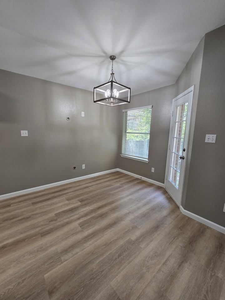 804 Hummingbird Ln #1 - Photo 6 of 27