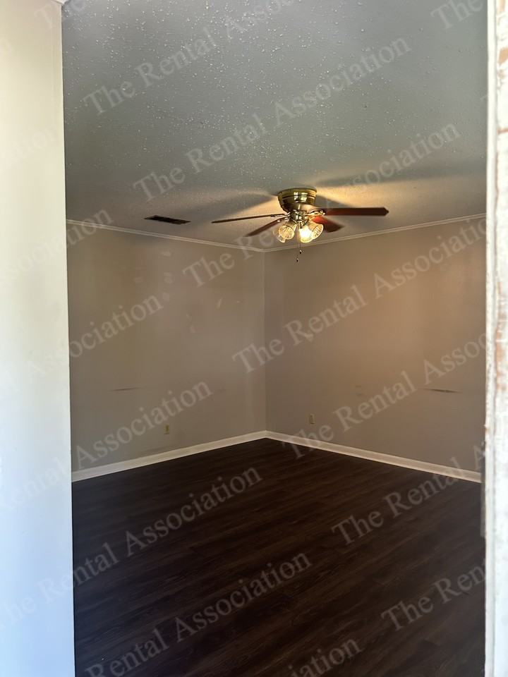 715 Jody Ct #1 - Photo 5 of 5