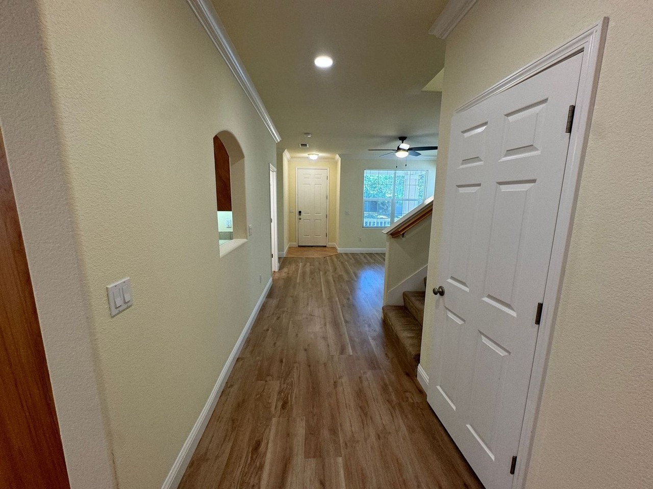 2319 Glacier Pl #B - Photo 4 of 22