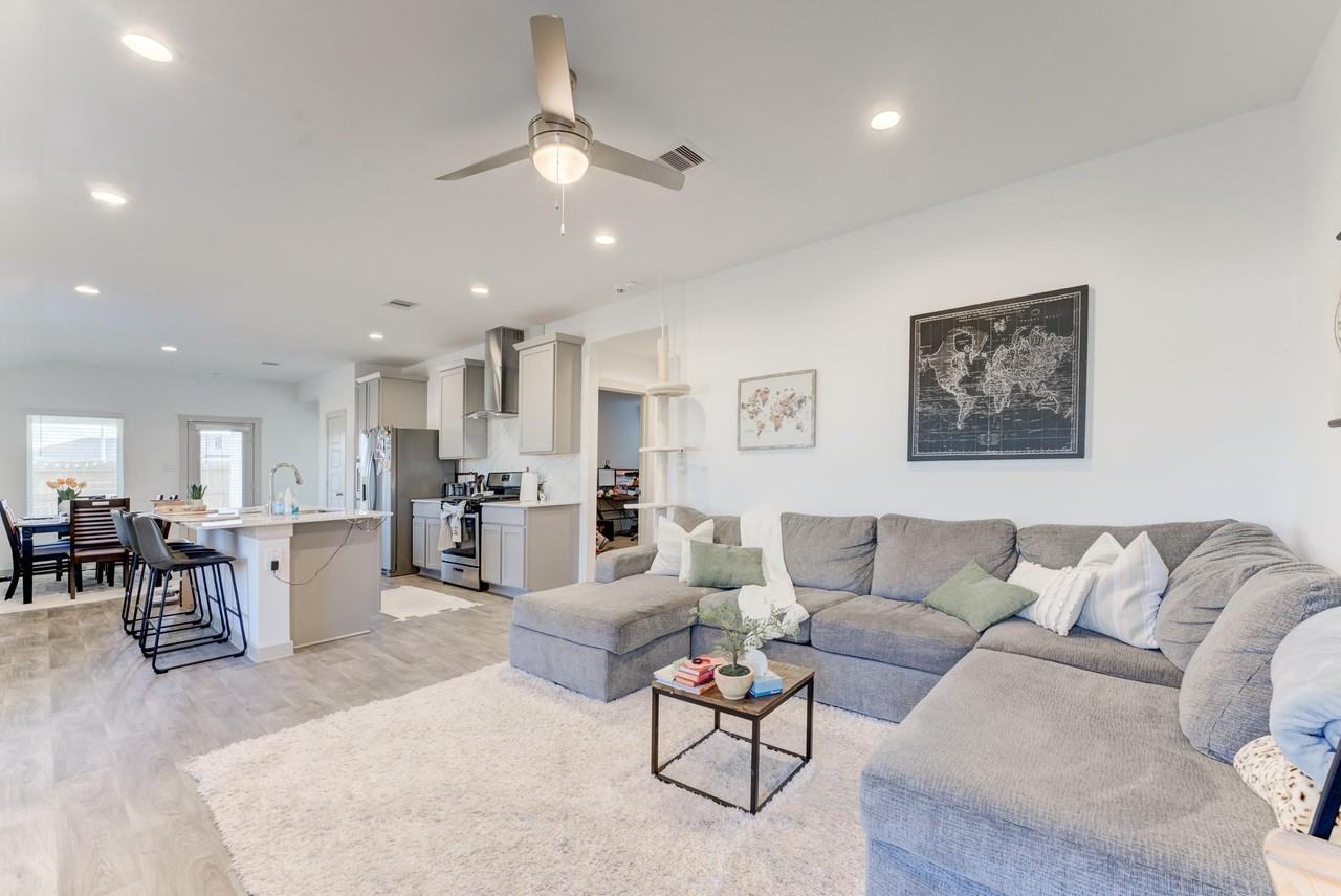 3018 Fenchurch Elm Trl #1 - Photo 3 of 42