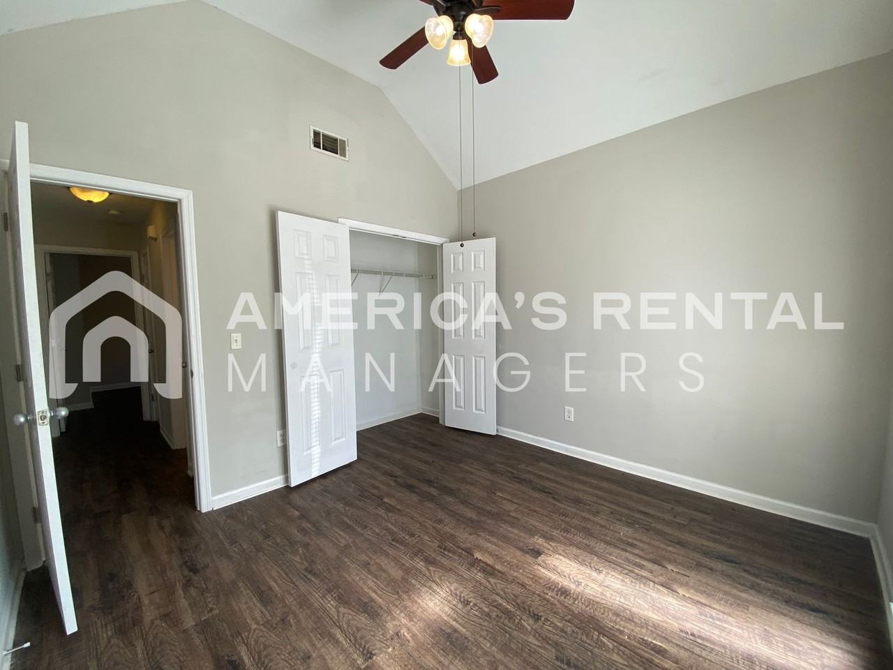 525 Fox Run Cir - Photo 6 of 22