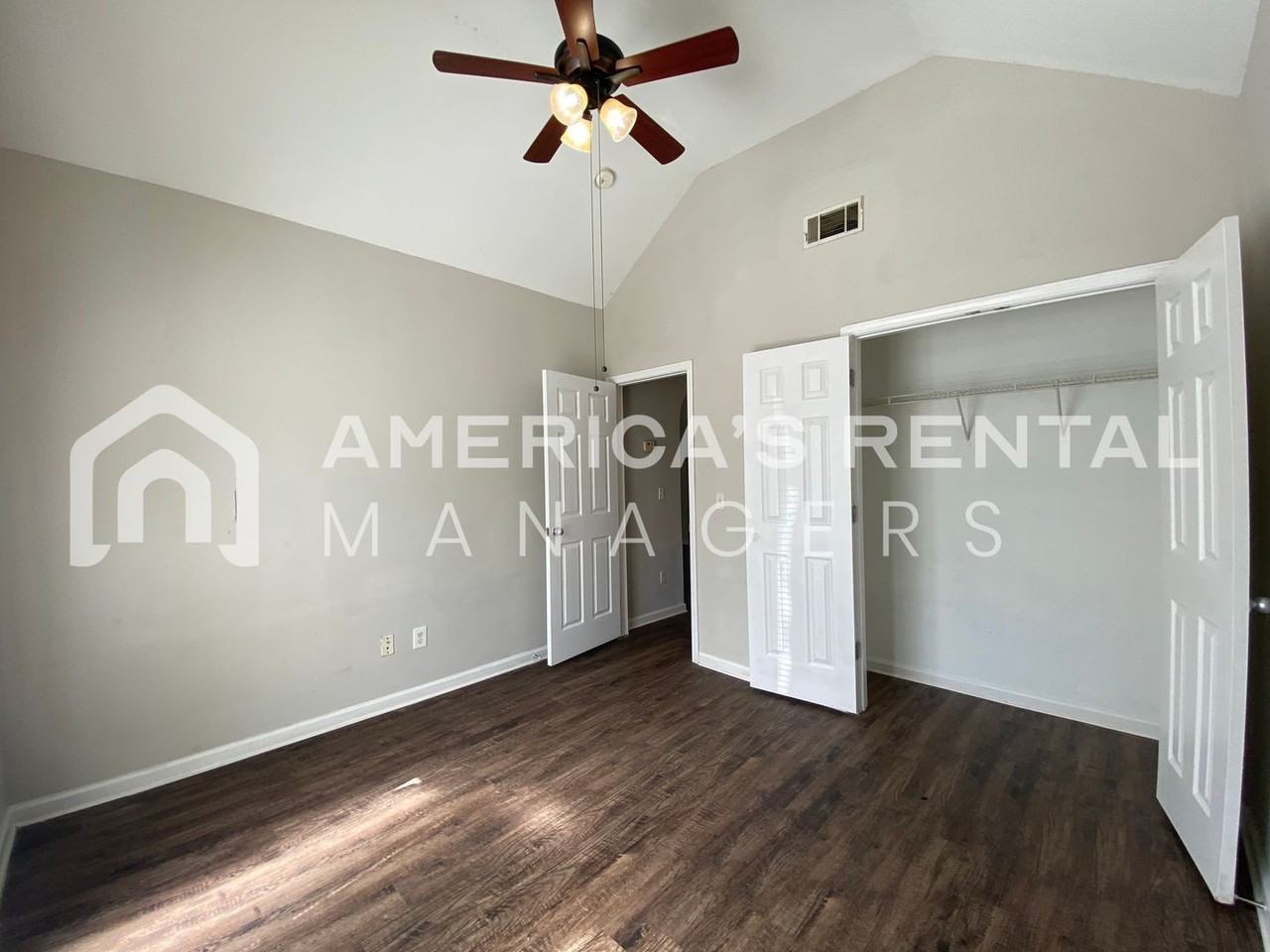 525 Fox Run Cir - Photo 7 of 22