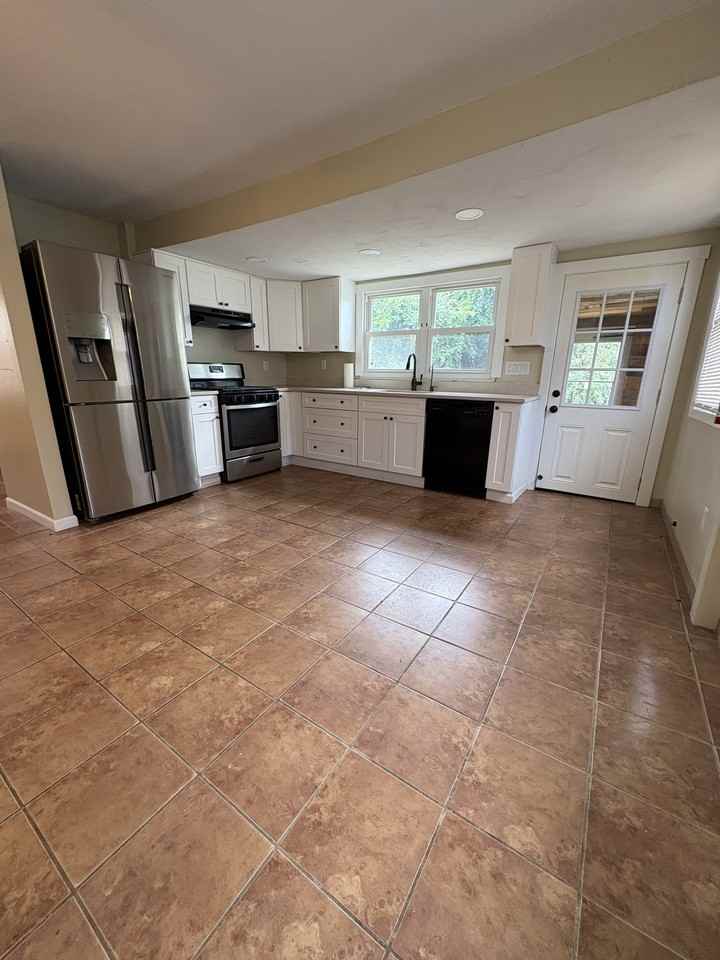 455 Crown Point Rd #A - Photo 3 of 9