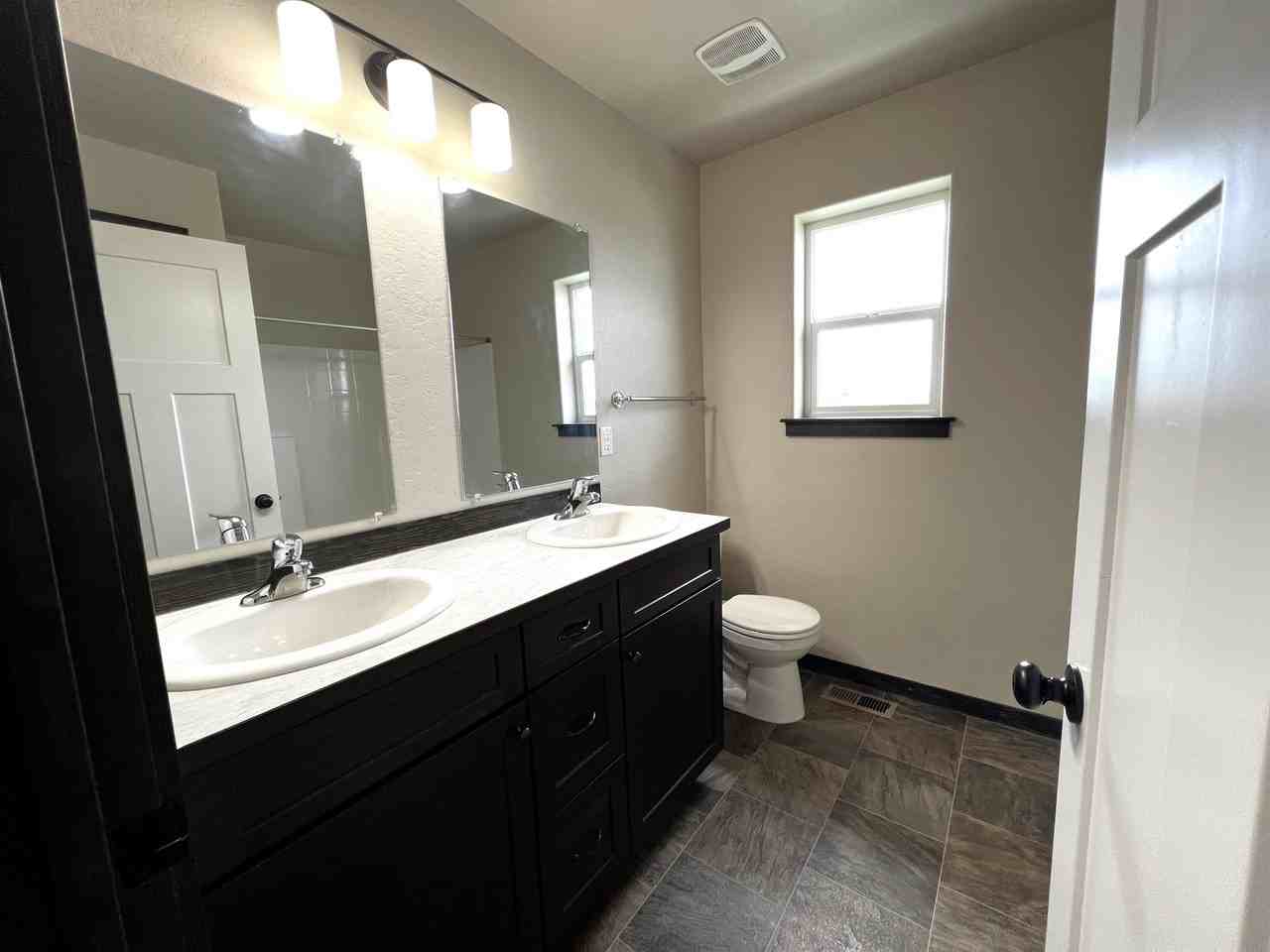 8954 N Scotsworth St #1 - Photo 4 of 10